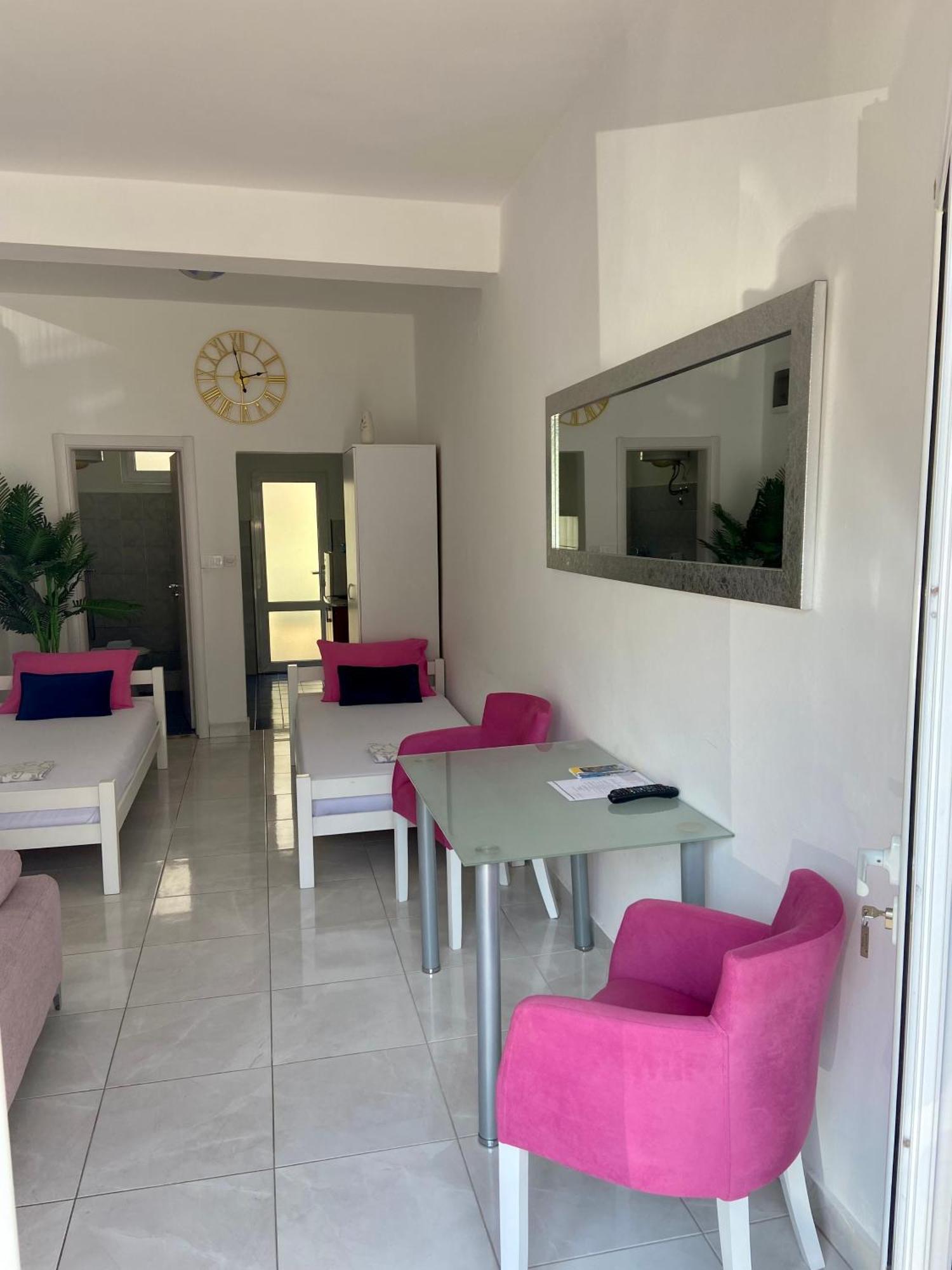 Banicevic Apartmani Ðenovići Kültér fotó
