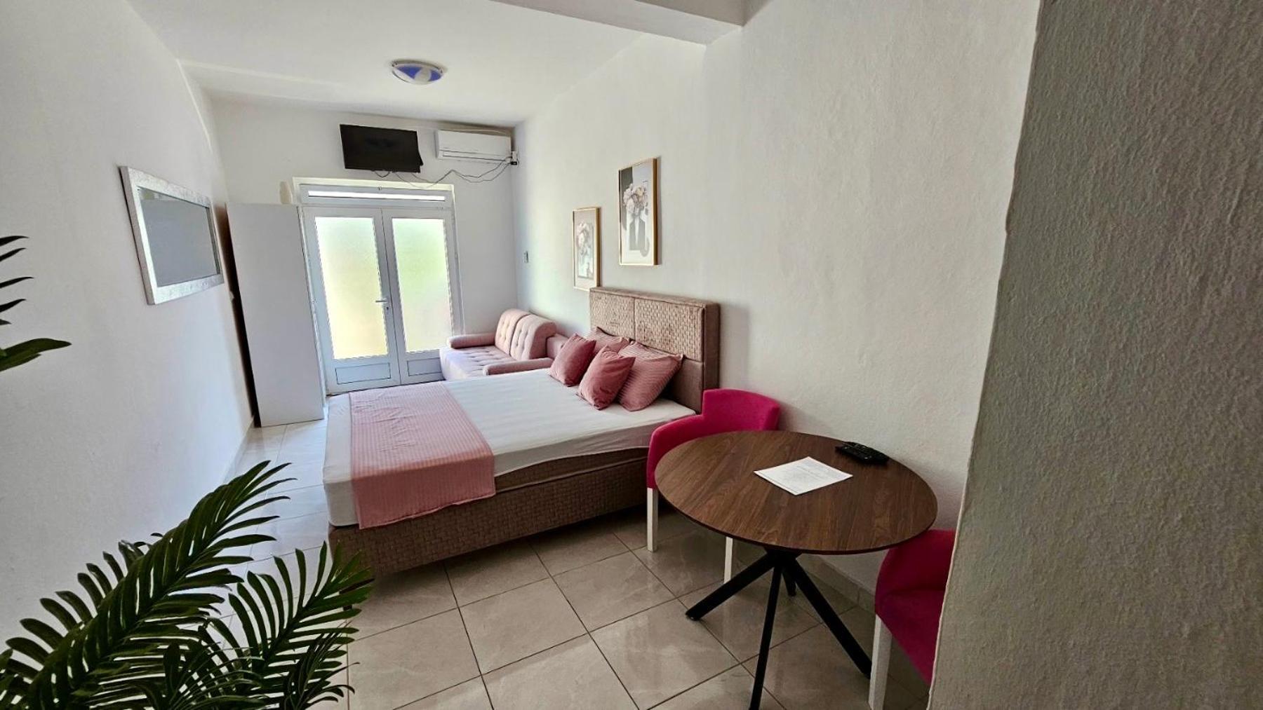 Banicevic Apartmani Ðenovići Kültér fotó